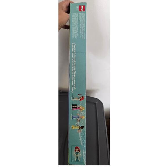 Lego Disney Princess Market Adventure Building Set (43246) - Picture 4 of 7